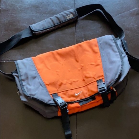 Nike Other - Nike Orange and Gray Messenger Bag